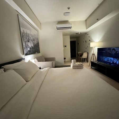 81 Newport Blvd Cluster 4 Unit B 3Rd Flr By Rechelle Nunag Pasay Ngoại thất bức ảnh