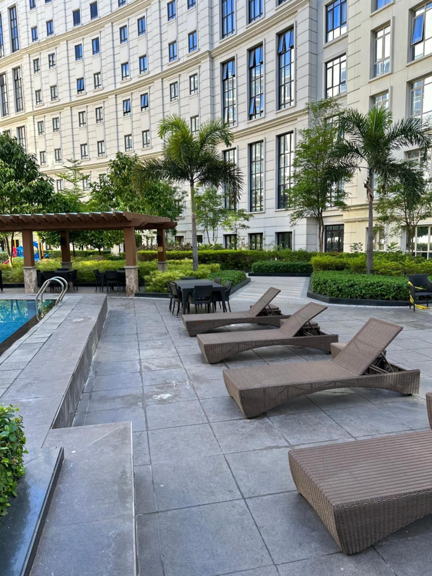 81 Newport Blvd Cluster 4 Unit B 3Rd Flr By Rechelle Nunag Pasay Ngoại thất bức ảnh